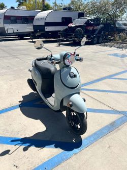 2022 Honda Metropolitan