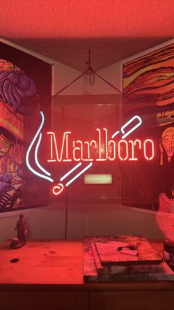Marlboro sign