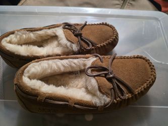 Uggs Australia Suede Moccasin Slippers Size 3 withSherpa Lining