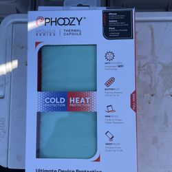 PHOOZY Upgraded Thermal Phone Case for Cold Weather | Insulated Phone Pouch Extends Battery Life 4X | Snowboard & Ski Gear | Includes Key Ring | As Se