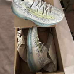 Adidas 9.5