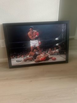 Muhammad Ali boxing pic
