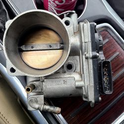 Throttle Body Oem Acura MDX 2014-2020 used but works well cheap $45   part number (16400-R9P-A01)