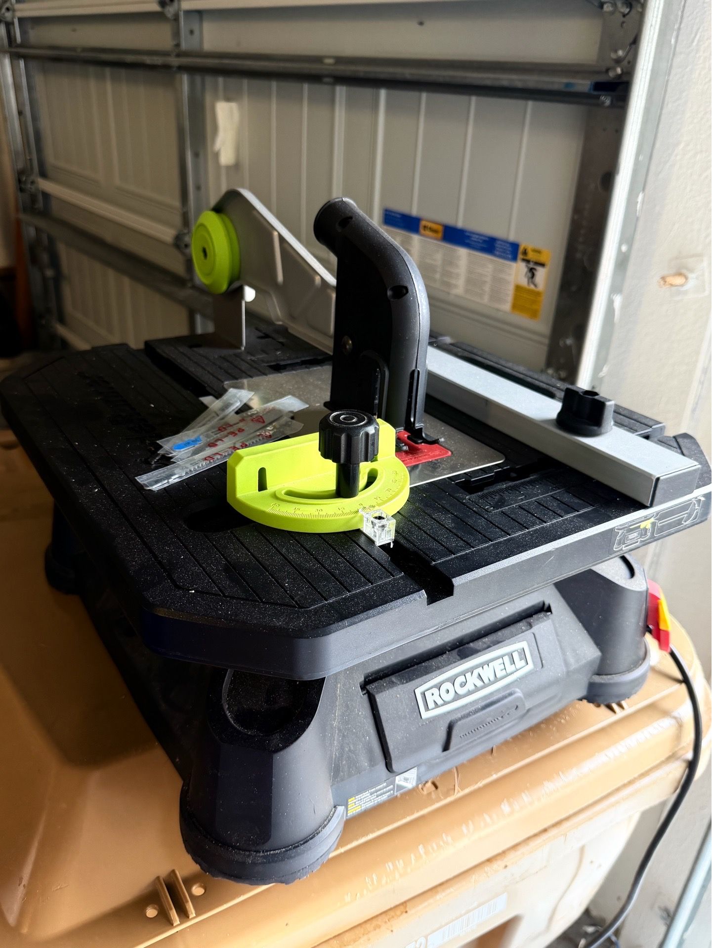 Rockwell table saw