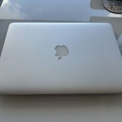 MacBook  Pro Retina 13-Inch -Late 2013