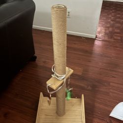 Cat Scratch Post