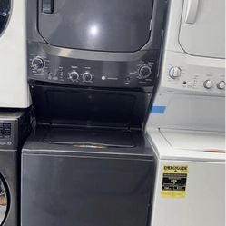 GE Electric Stackable/Washer And Dryer 