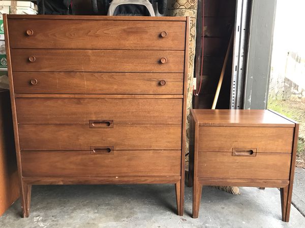 Mid Century Modern Dresser And Nightstand Set For In Sline Mid Century Modern Dresser And Nightstand Set