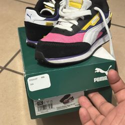  Puma Shoes (Puma Tennis )