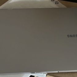 Samsung Chrome Laptop 