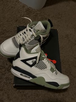Air Jordan Retro 4 “Seafoam”
