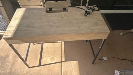 desk