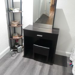 Makeup Vanity