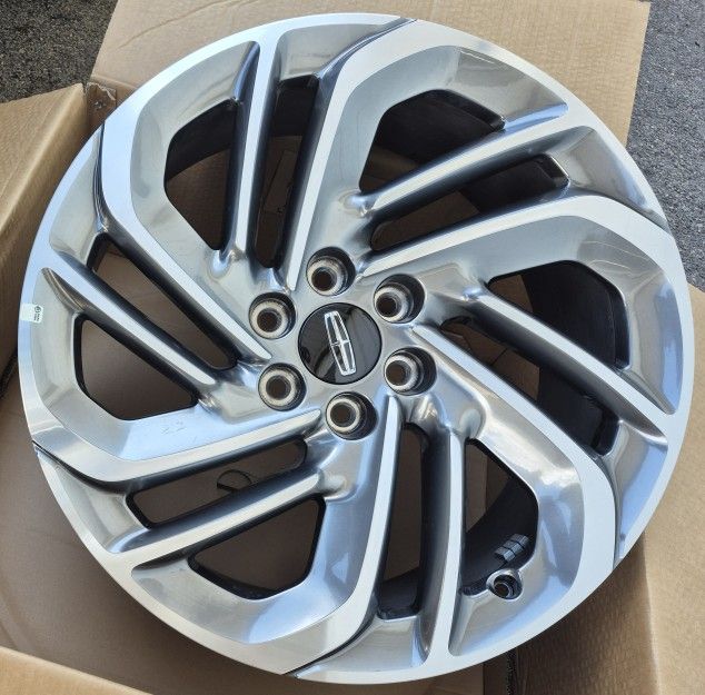 2025 LINCOLN NAVIGATOR RIMS OEM  NEW........( 22" INCH )

