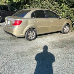 Kia 2011 900