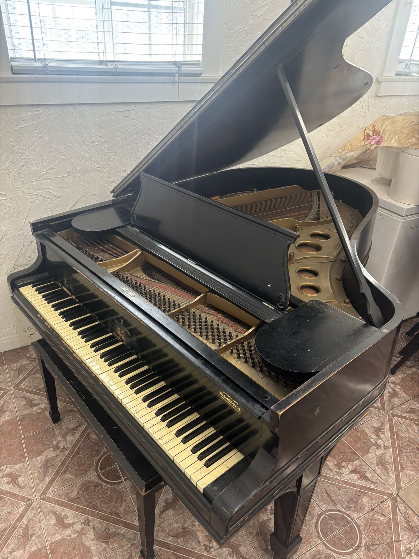 Grand Piano Miniature