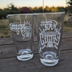 Lot of 22 Sacramento Kings Bud Light Glasses, NBA Collectibles, Barware


