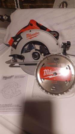 M18 18V Lithium-Ion Brushless Cordless 7-1/4 in. Circular Saw (Tool-Only)