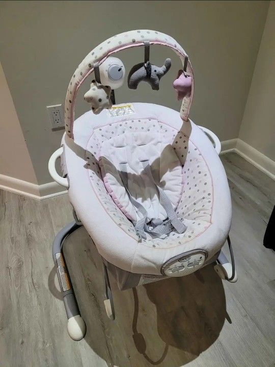 Graco Soothe 'n Sway LX Baby Swing with Portable Bouncer