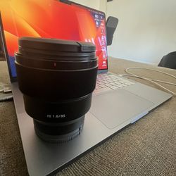 Sony 85mm f1.8 FE