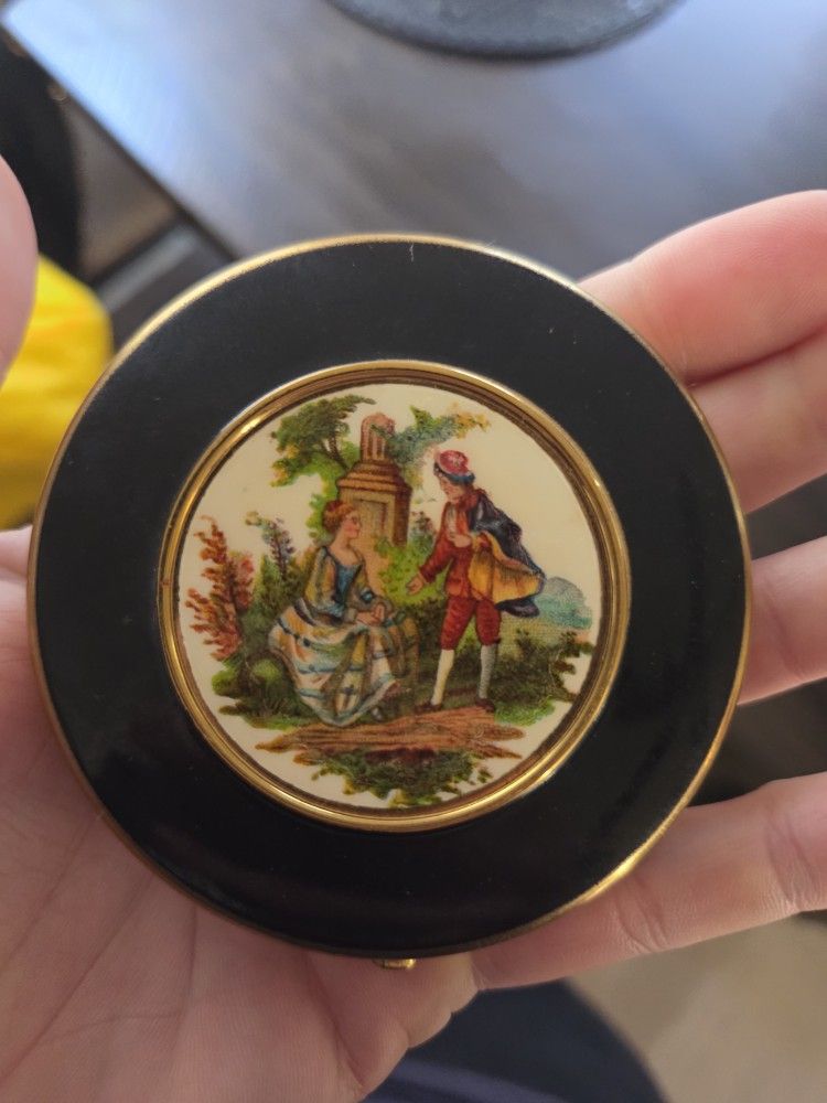 Vintage 5TH AVE Dorset Compact