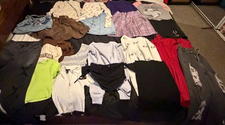 Various Ladies/Juniors clothes size S/M/4/6