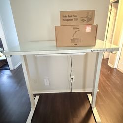 Rehear Standing Desk