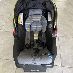 Infant Car Seat With Base( Graco Click Connect) For Pickup And Cash Only 