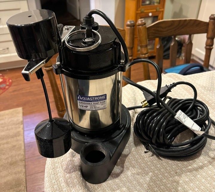 Aqua Strong 3/4 HP Sump Pump (4890 GPH, Stainless Steel / Cast Iron)