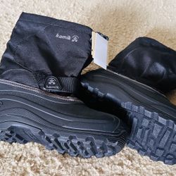 Brand New Kamik Snow Boots - Youth 4
