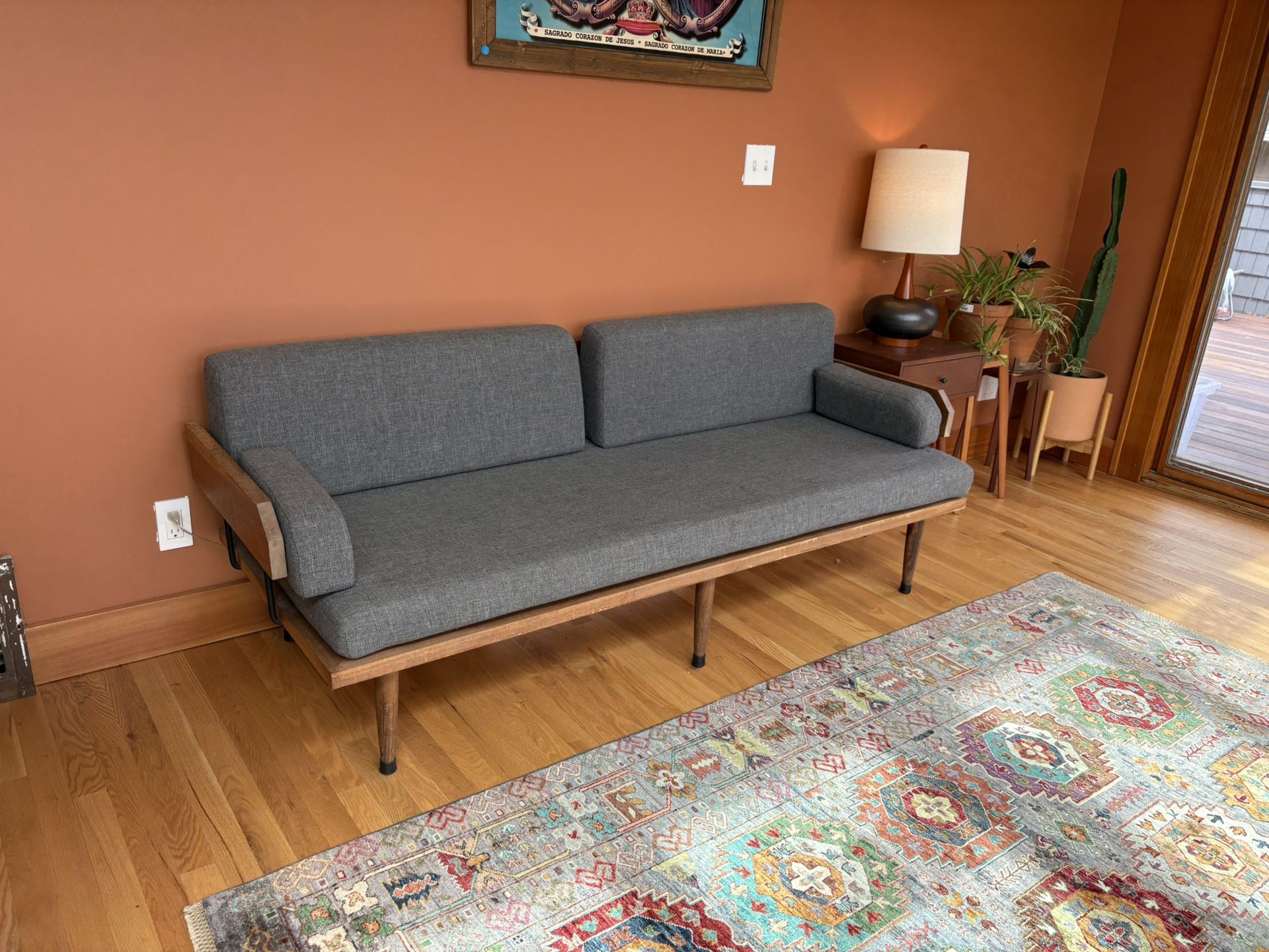 Beautiful Mid-Century Modern Couch – Handcrafted Details