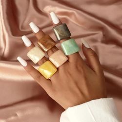 Chunky resin rings size 8-9