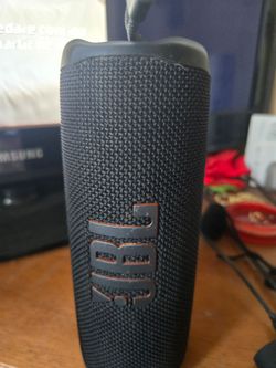 JBL 6 speaker