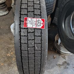 1 Continental 295/75/22.5