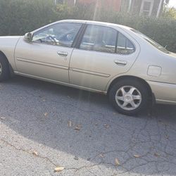 Nissan  Altima 