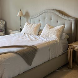 Upholstered Queen Bed Frame 