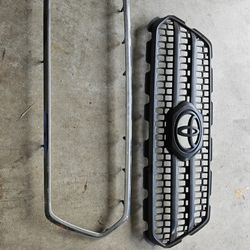 2017 Toyota Tacoma Trd Sport OEM Front Grille