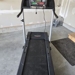 Pro-Form 650 Crosstrainer Treadmill 