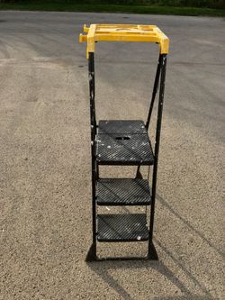 Cosco 3-Step Folding Ladder w/ Paint & Tool Tray – Steel Frame