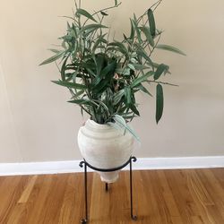 25” Floor Vase 