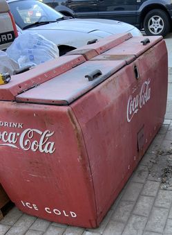1950’s Coca-Cola WD22 refrigerated cooler