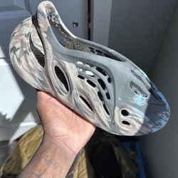 Yeezy Foam Size 11
