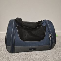 Nautica Pet Carrier