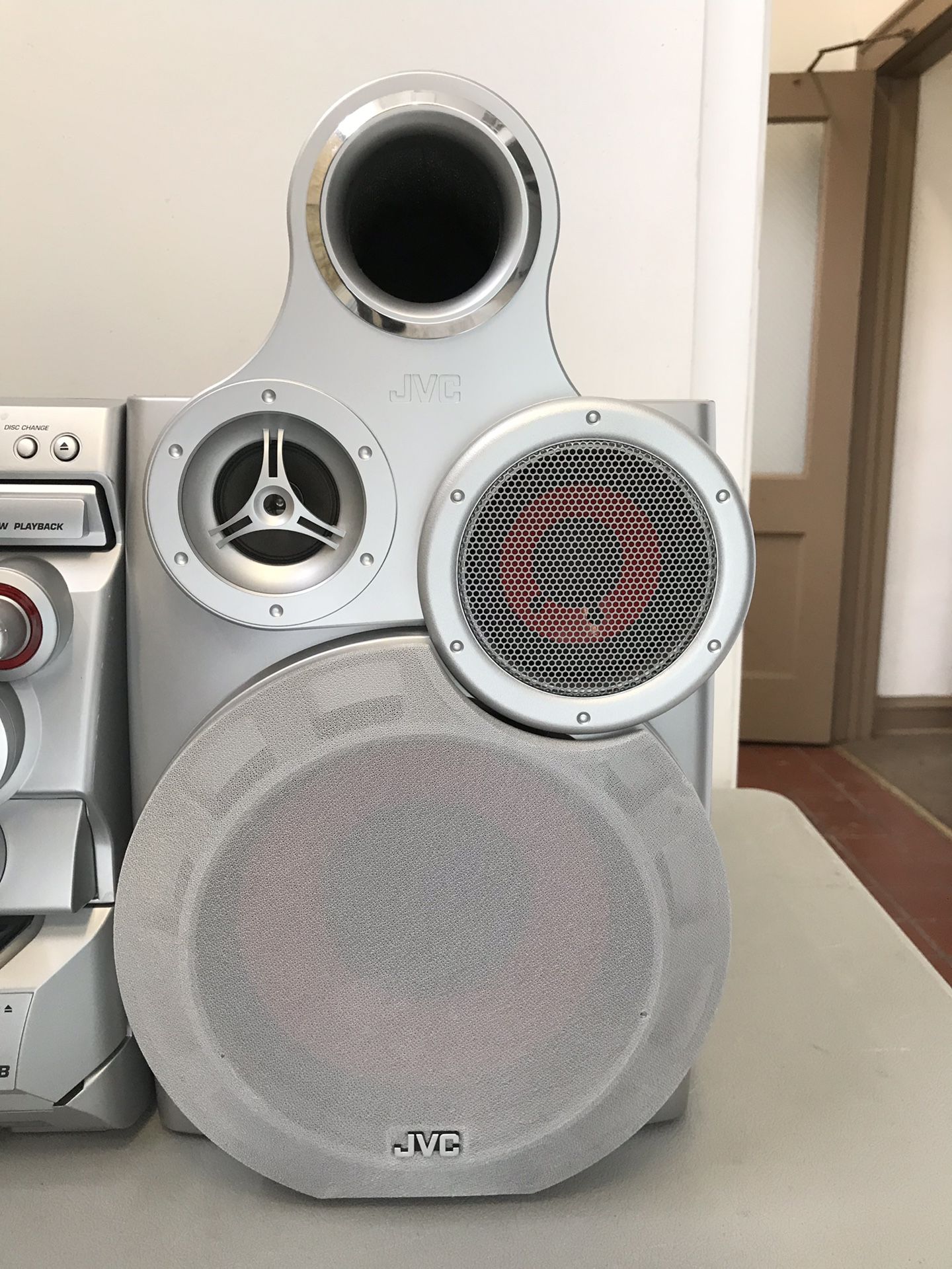 JVC MXGT700 Tube Stereo System 3CD, FM/AM Radio, Dual Cassette & AUX
