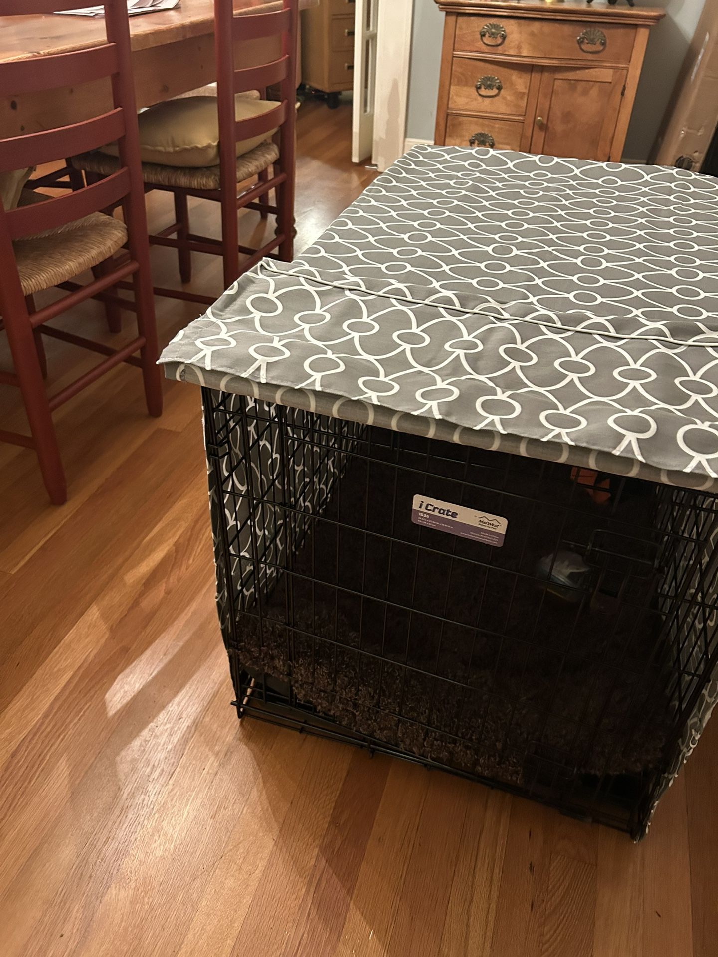 Large Dog Crate LIKE NEW:Mid-west 36 Inch Dog Crate With Cover