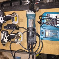 Makita Grinder And 2 Drills With 1 Battery And Charger 