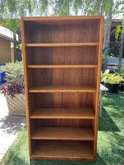 Wood bookcase