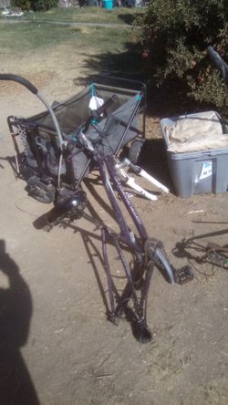 Two very used mountain bikes that need rimz sell both together