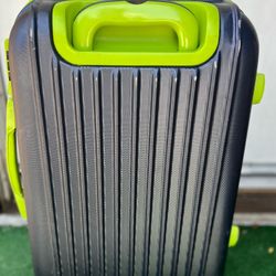 Brio  Luggage Hardside Suitcase Carry On.