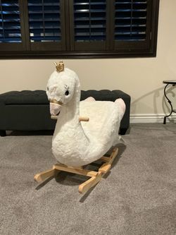 Swan Rocking Chair Soft Landing Sit-in BABY Rocker